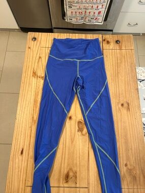 Blue High-Waist Active Leggings with Contrast Seams SPF